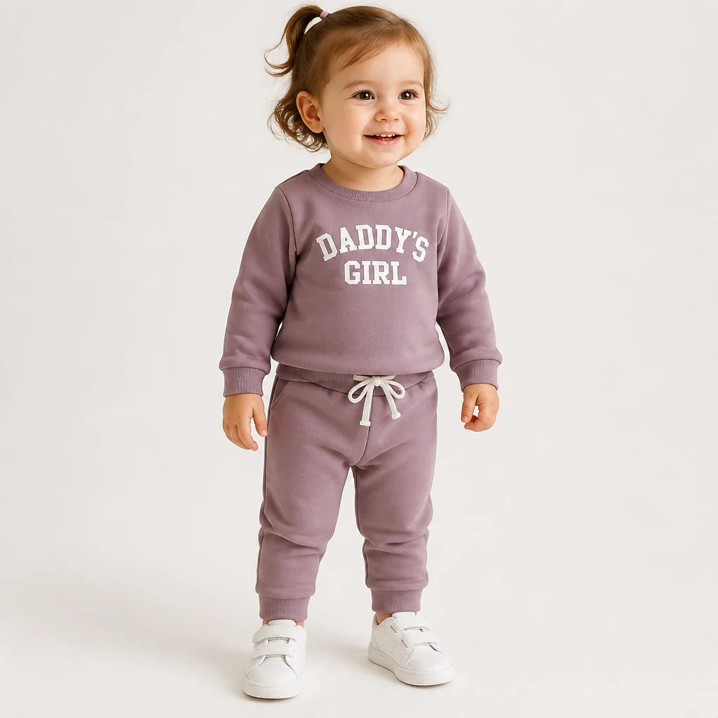 Conjunto de moletom infantil com estampa de letras, cintura elástica e toque macio ideal para o outono
