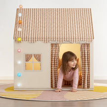 Cabana infantil estilo castelo dobrável em tecido xadrez, estrutura sólida e aconchegante para brincadeiras seguras