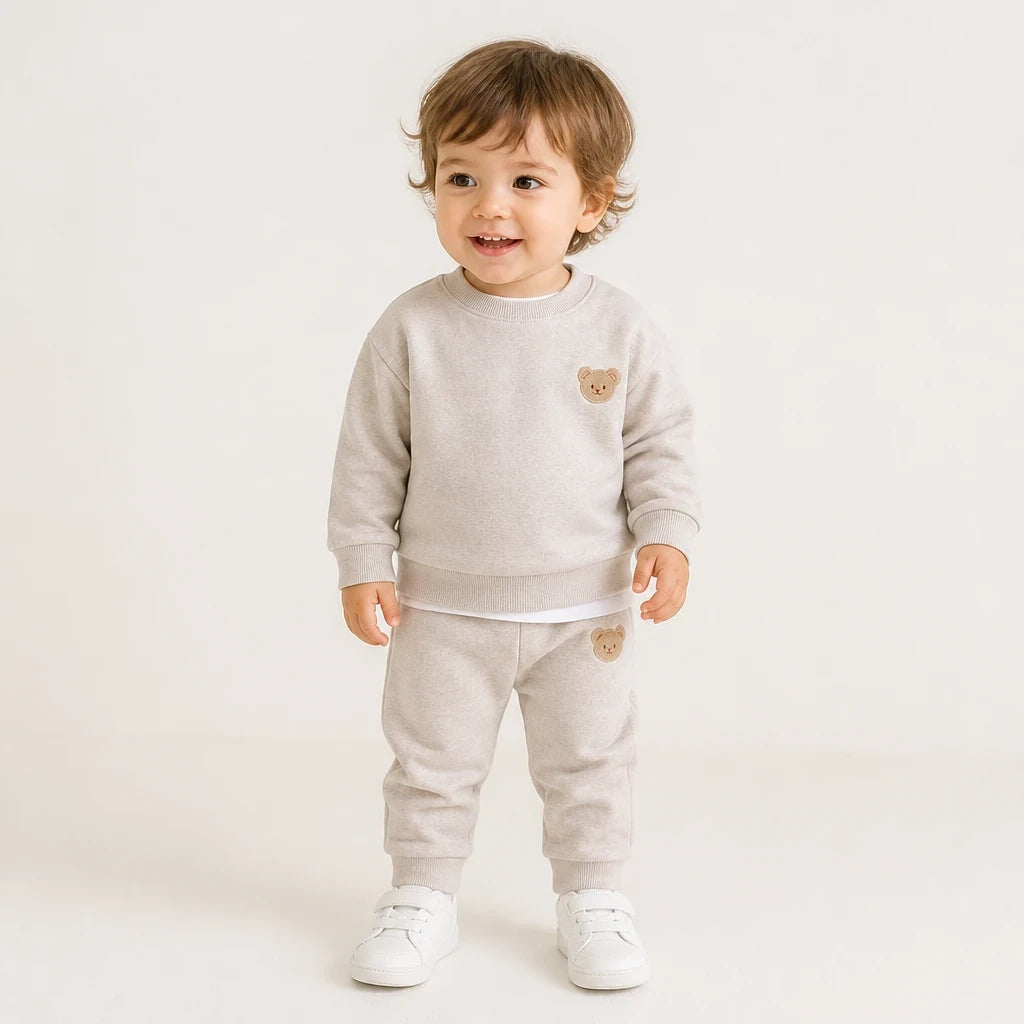 Conjunto de moletom infantil em algodão macio, estilo esportivo, conforto e segurança para brincadeiras dos pequenos