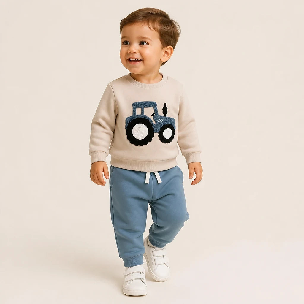 Conjunto de moletom infantil com bordado de trator e calça confortável para brincar
