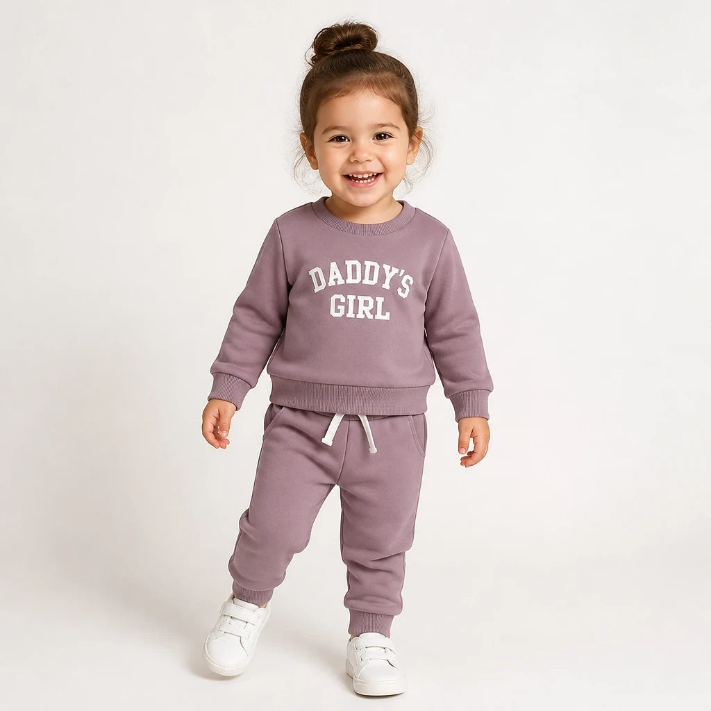 Conjunto de moletom infantil com estampa de letras e cintura elástica, conforto e estilo para o outono