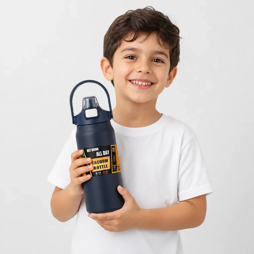 Garrafa térmica infantil em aço inox com canudo, prática e segura, ideal para mochila infantil e rotina escolar