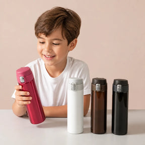 Garrafa térmica infantil inox antivazamento para escola confortável e prática, ideal para crianças
