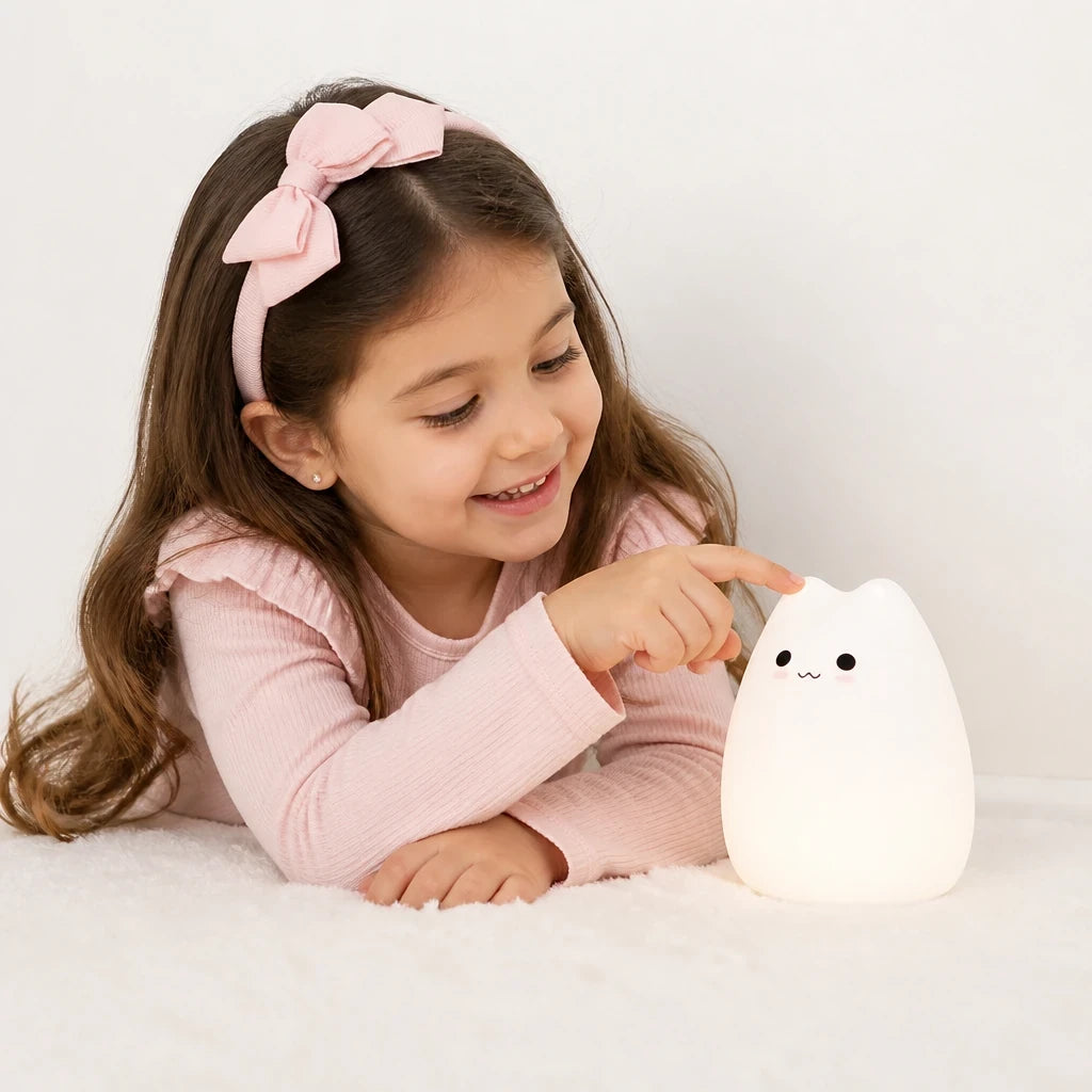 Luminária infantil gato fofo com toque para mudança de cor, aconchego e segurança na hora de dormir