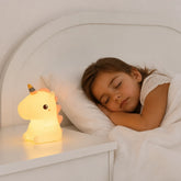 Luminária infantil unicórnio LED recarregável em silicone, toque macio e luz aconchegante para sono seguro