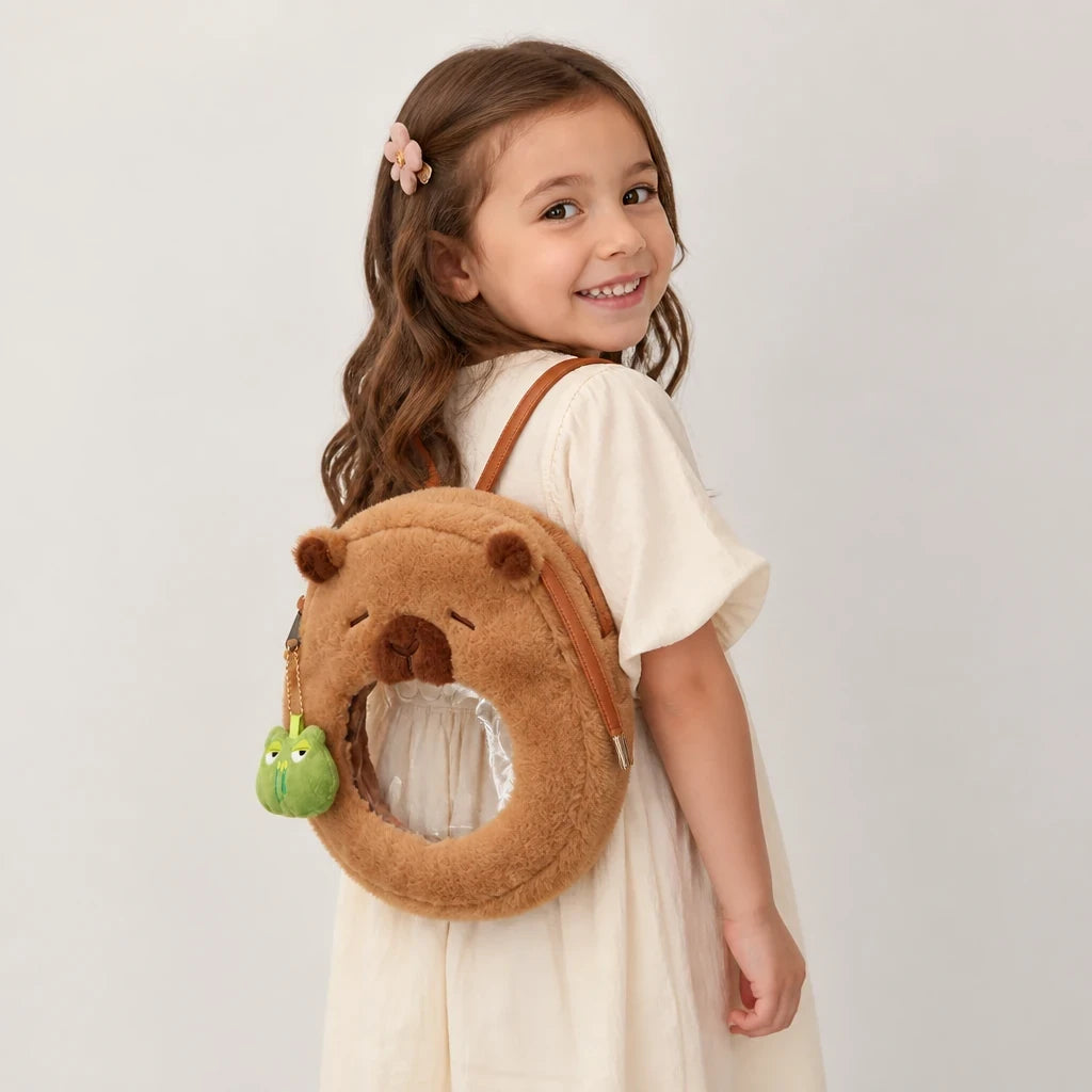 Mochila capivara de pelúcia macia infantil que abraça e protege os tesouros dos pequenos