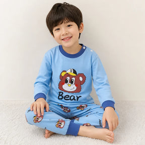 Conjunto de moletom infantil azul com estampa de urso, manga longa e tecido macio para noites confortáveis